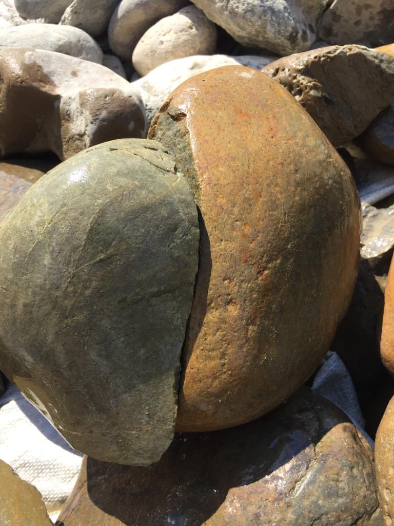 картинка Галька речная колотая от интернет-магазина природного камня "Аквилон"
