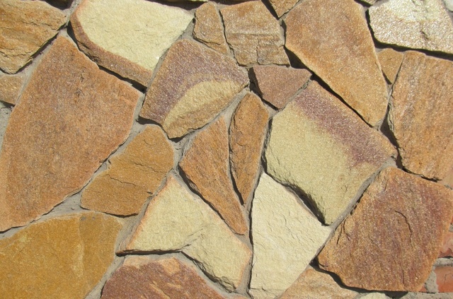 картинка Златолит желто-коричневый от интернет-магазина природного камня "Аквилон"